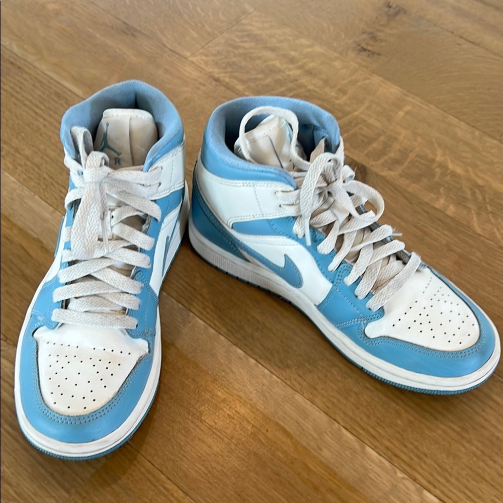 Women’s Nike Air Jordan High-Top Sneakers in Blue and White 6